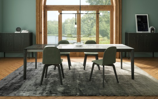 Shown in blackened Birch 23, Calacatta ceramic 921 and Velvety VY032 fabric.