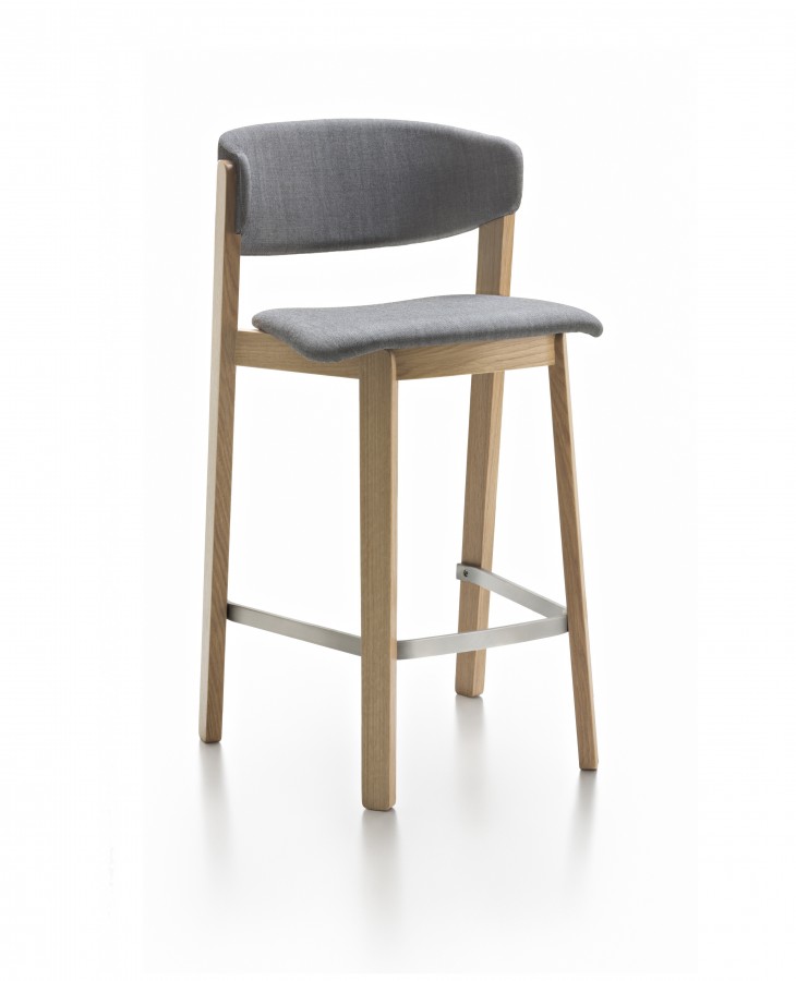 Bar stool